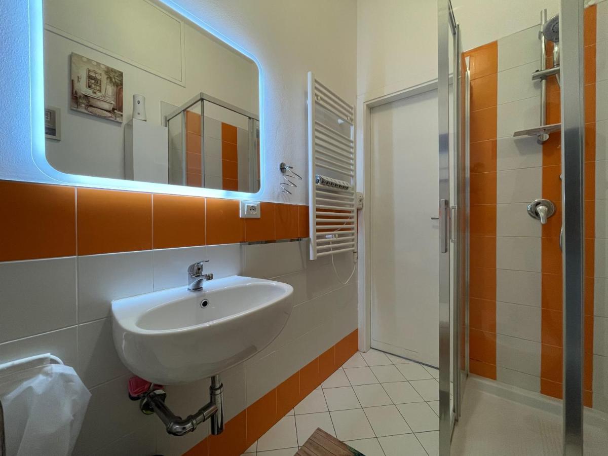 Le Palme 98 "Casa Vacanze" Lido di Camaiore Buitenkant foto