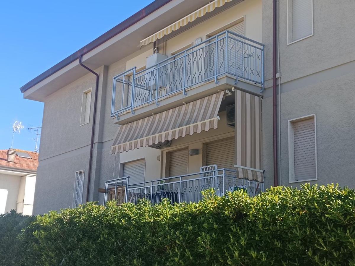 Le Palme 98 "Casa Vacanze" Lido di Camaiore Buitenkant foto