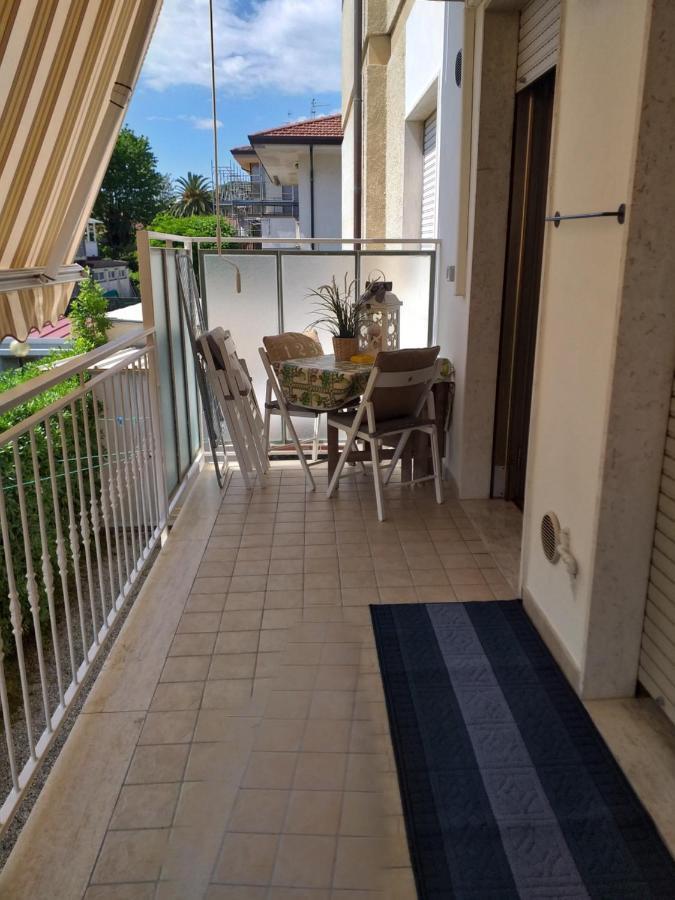 Le Palme 98 "Casa Vacanze" Lido di Camaiore Buitenkant foto